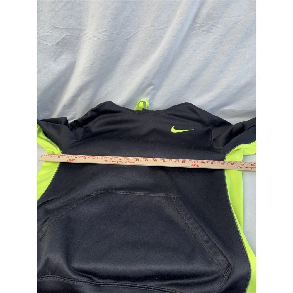 Nike Hoodie Mens Medium Therma Fit Black Neon Green Swoosh Pullover Sweatshirt